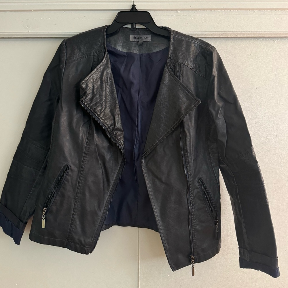 Large Woman Grayish light Jacket